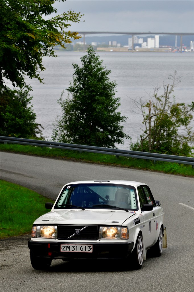 Heino Mejer fra Horsens er Kongen af Munkebjerg. Han vil med sin Volvo 242 Turbo fra 1983 forsøge at vinde løbet for ottende gang.
(Foto: Michael Eisenberg)